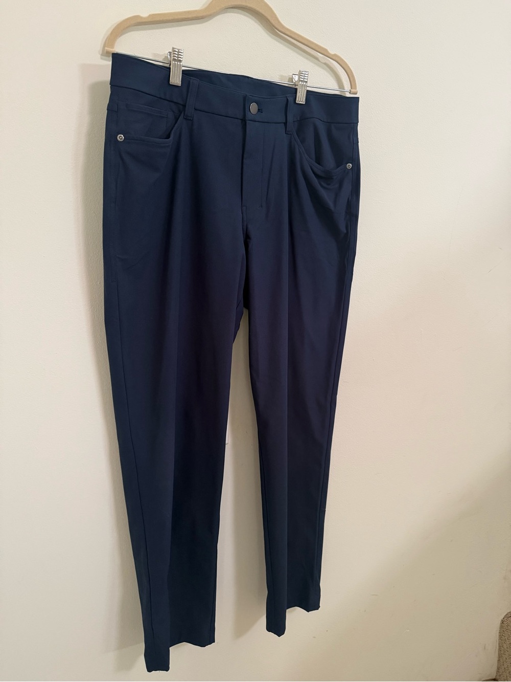 Men’s Lululemon Size 32/30 Navy ABC Pants